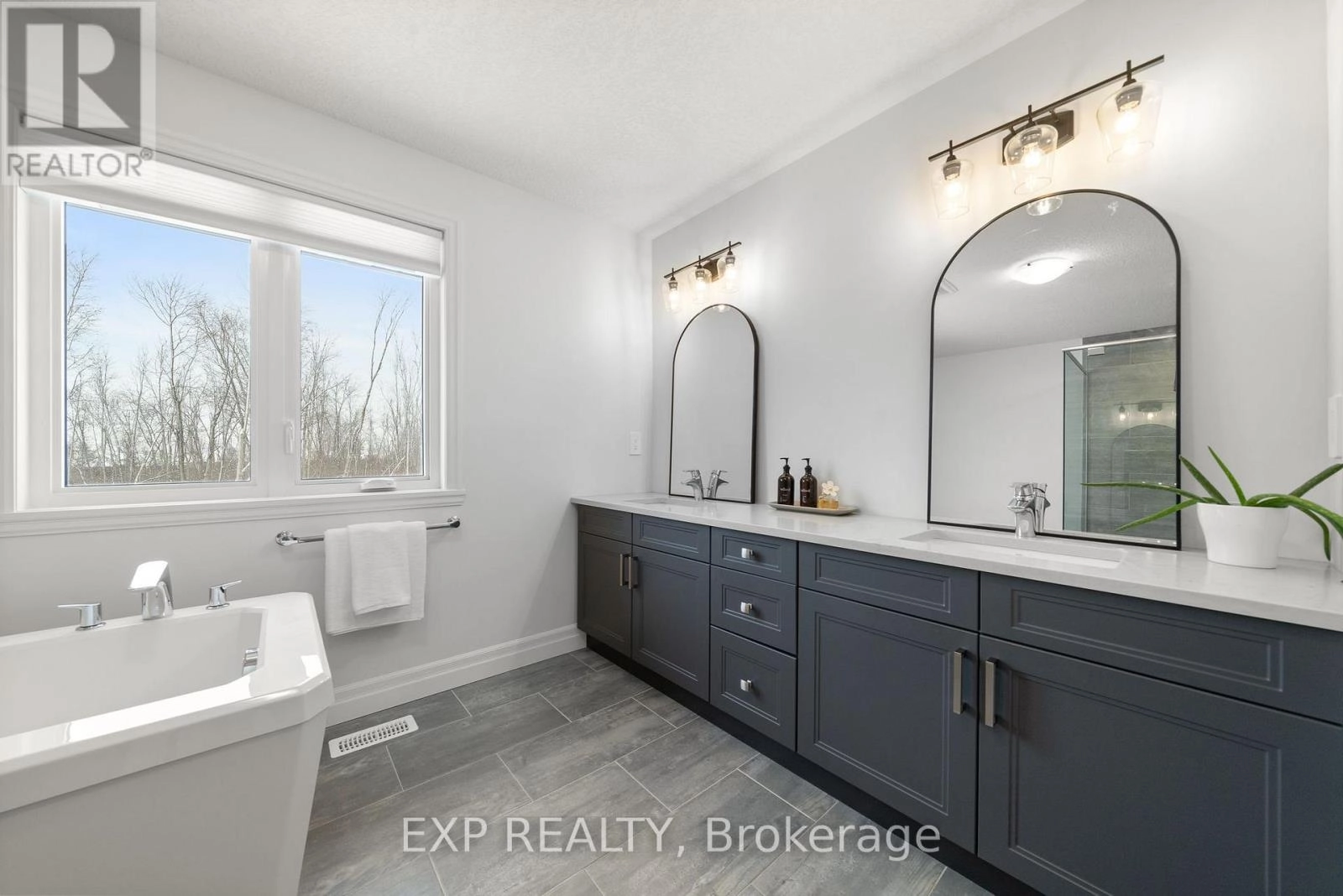 58 Lanark Drive, Belleville, Ontario K8N 0G8 - Photo 26 - X12666406