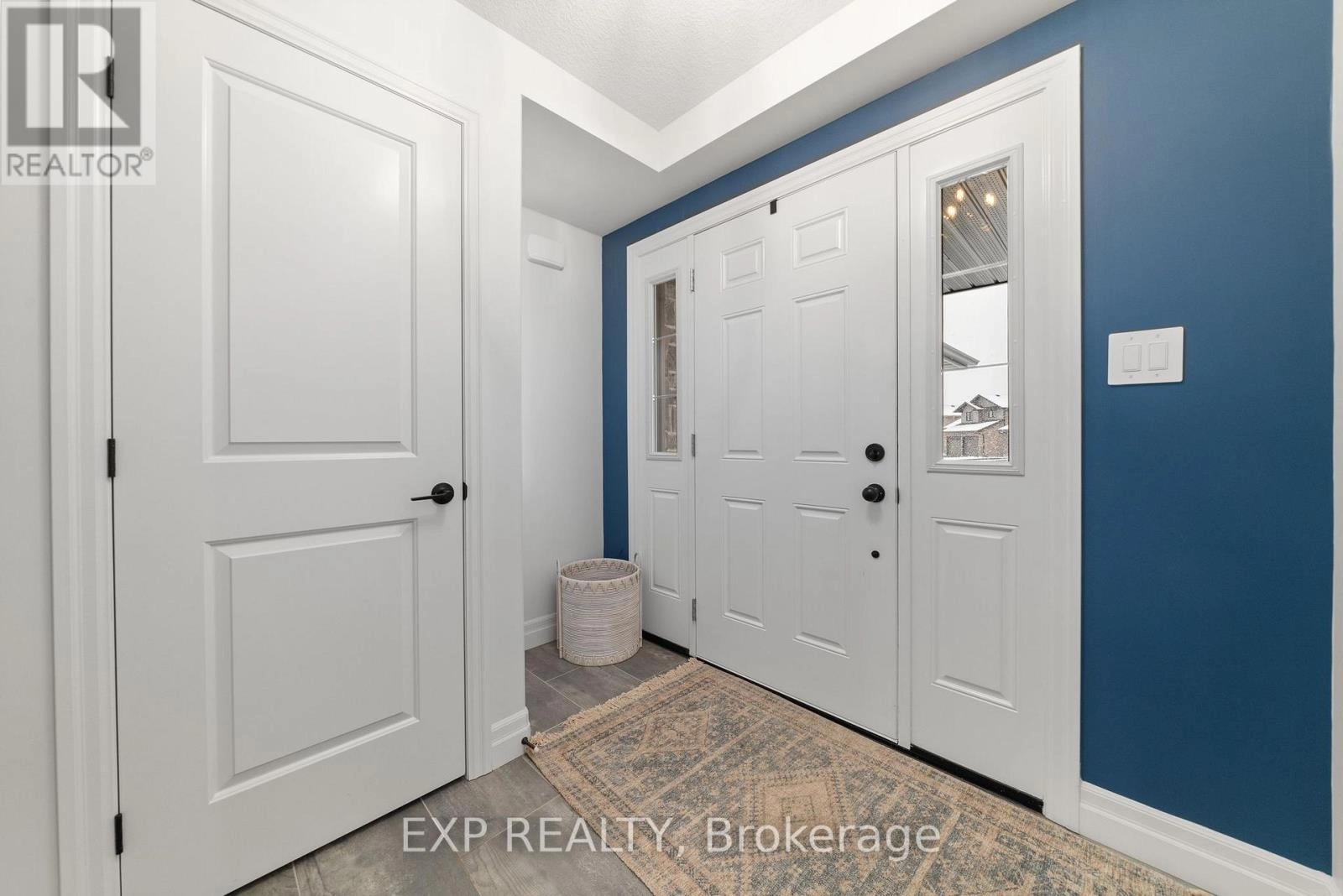 58 Lanark Drive, Belleville, Ontario K8N 0G8 - Photo 6 - X12666406