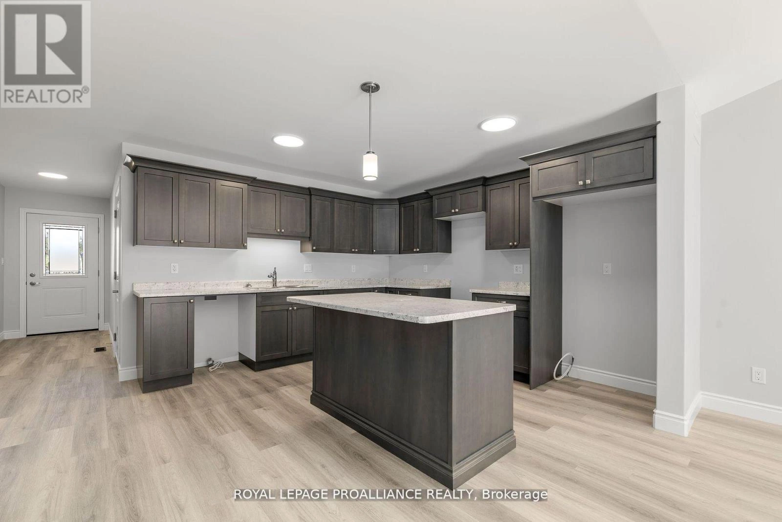 31 Clayton John Avenue, Brighton, Ontario K0K 1H0 - Photo 13 - X12713362