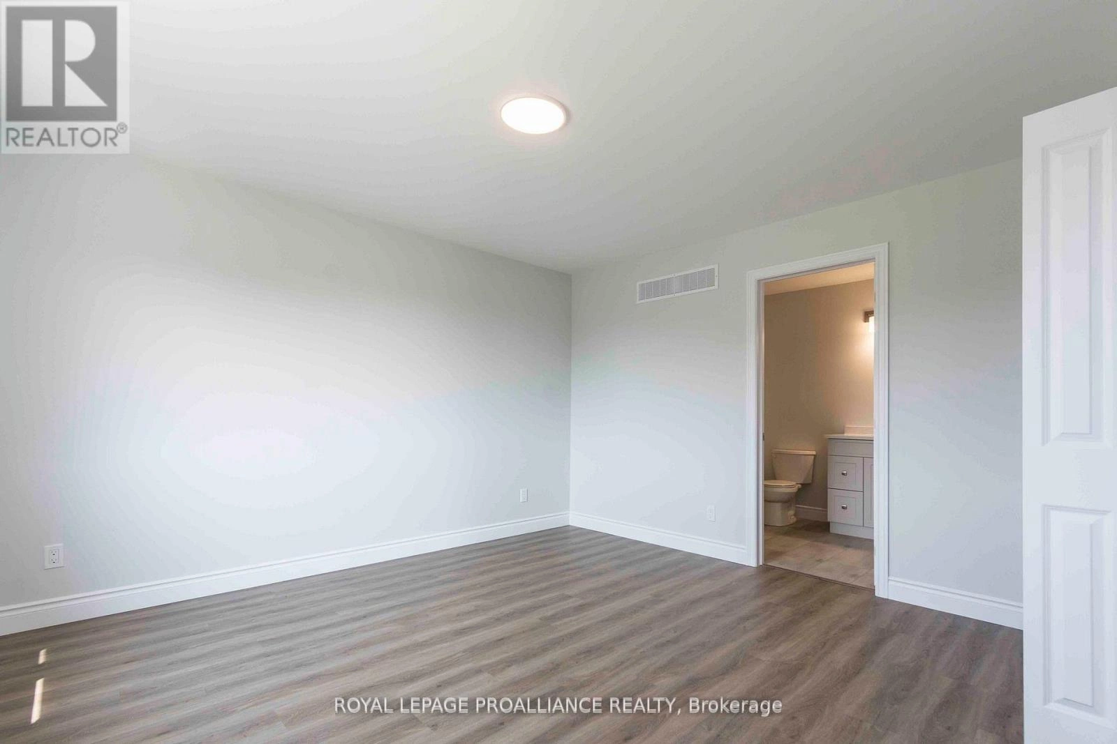 49 Mackenzie John Crescent, Brighton, Ontario K0K 1H0 - Photo 11 - X12720450