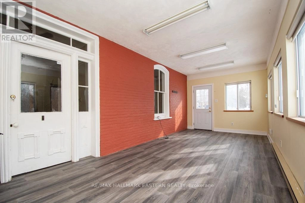 10 Hill Street, Selwyn, Ontario  K0L 2H0 - Photo 4 - X12795632