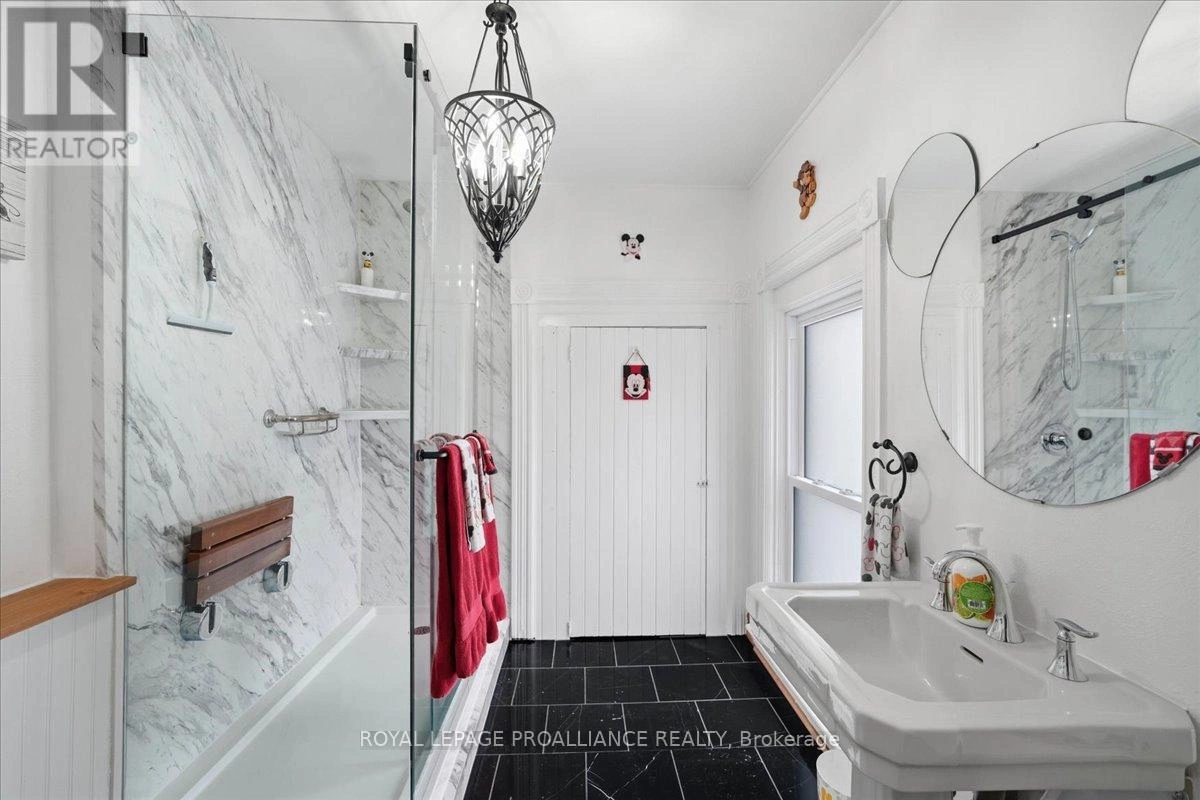 246 Colborne Street, Tweed, Ontario K0K 3J0 - Photo 34 - X12798478