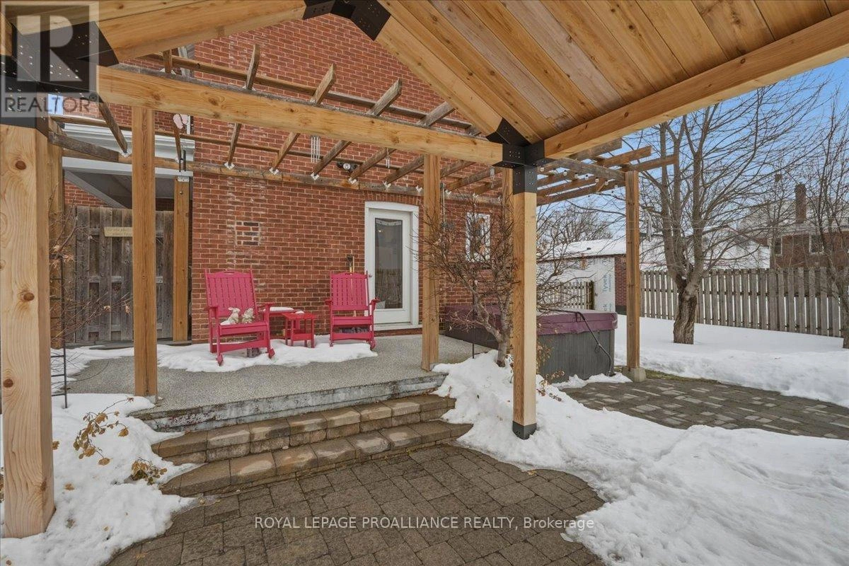 246 Colborne Street, Tweed, Ontario K0K 3J0 - Photo 38 - X12798478