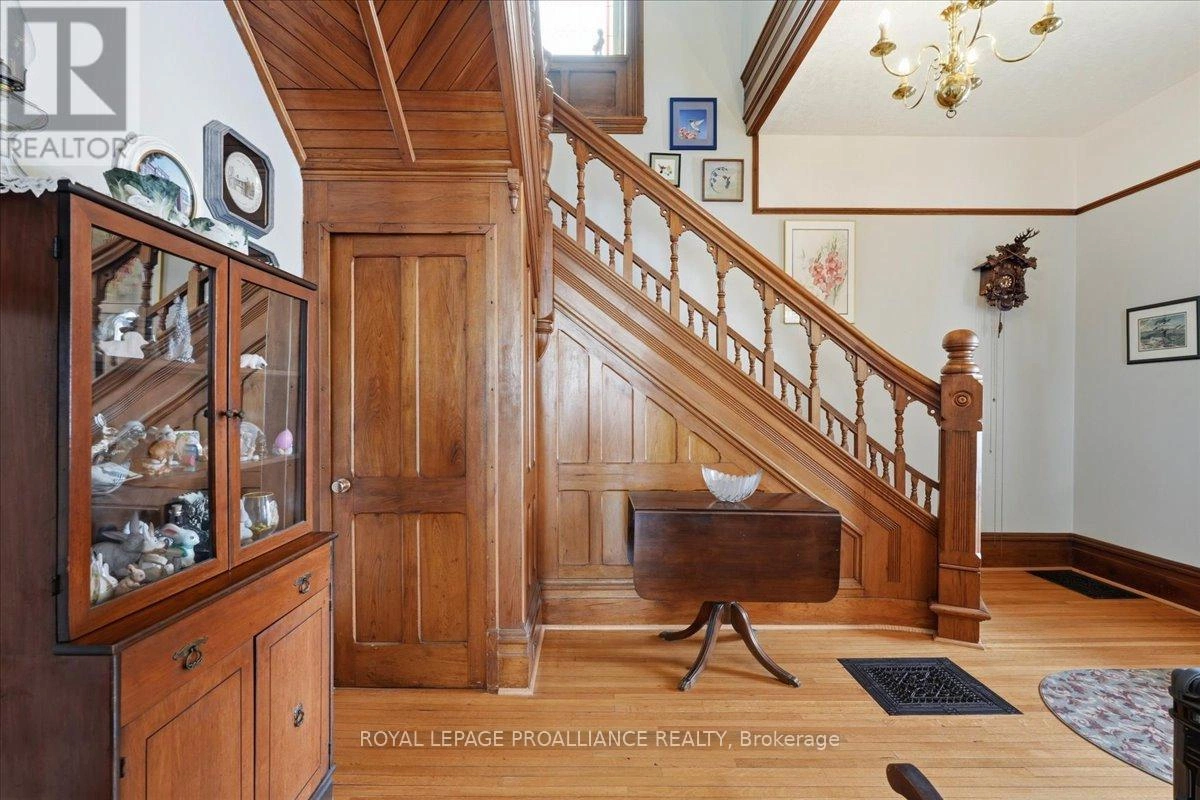 246 Colborne Street, Tweed, Ontario K0K 3J0 - Photo 6 - X12798478