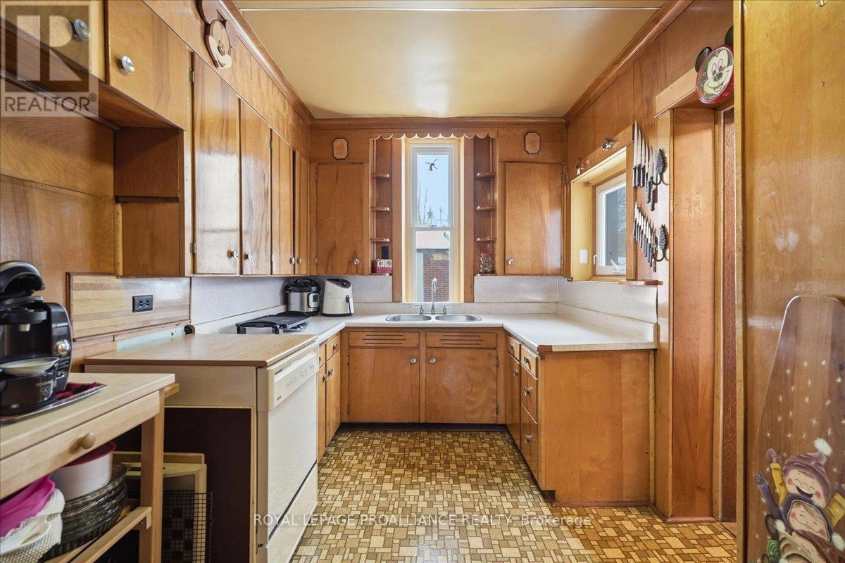 246 Colborne Street, Tweed, Ontario K0K 3J0 - Photo 18 - X12798478