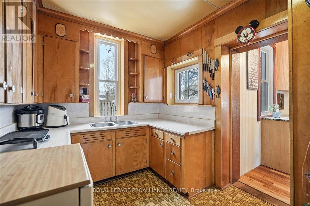 246 Colborne Street, Tweed, Ontario K0K 3J0 - Photo 19 - X12798478