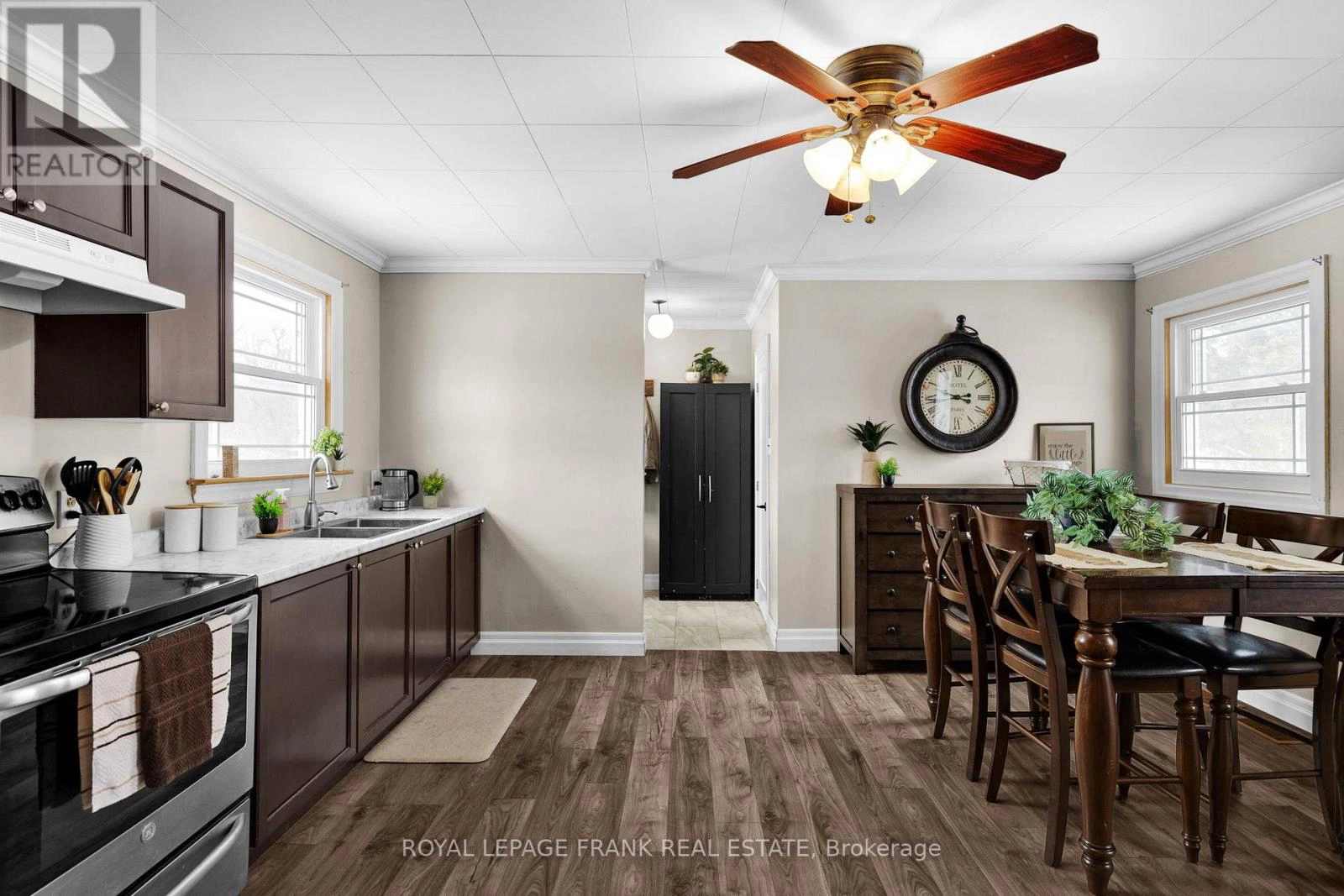 20 Richmond Street W, Kawartha Lakes, Ontario K0M 2B0 - Photo 12 - X12819268