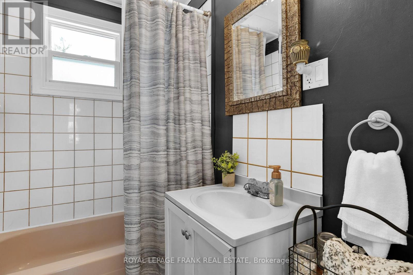 20 Richmond Street W, Kawartha Lakes, Ontario K0M 2B0 - Photo 21 - X12819268