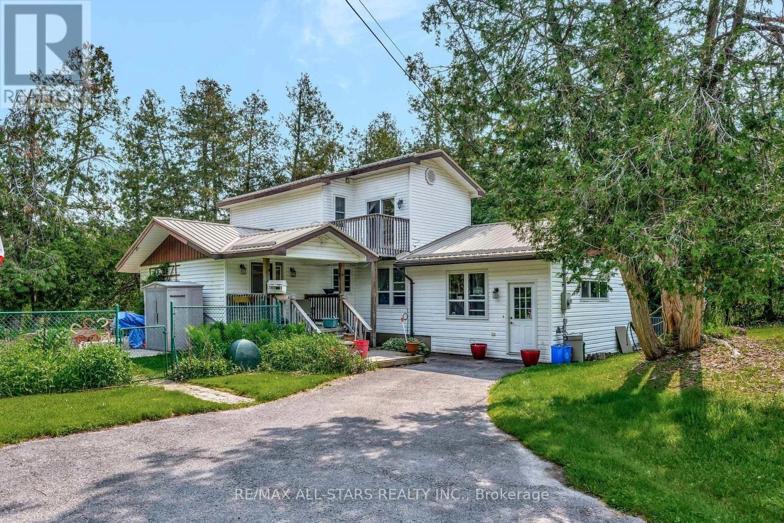 14 Wychwood Drive E, Kawartha Lakes, Ontario  K0M 1N0 - Photo 3 - X12384885