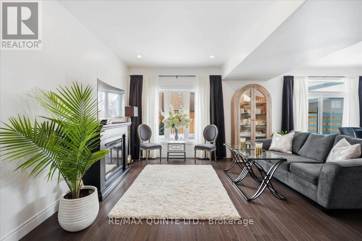 42 Kempton Avenue, Belleville, Ontario K8N 0E9 - Photo 15 - X12833580