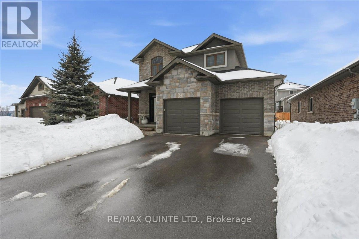 42 Kempton Avenue, Belleville, Ontario K8N 0E9 - Photo 2 - X12833580