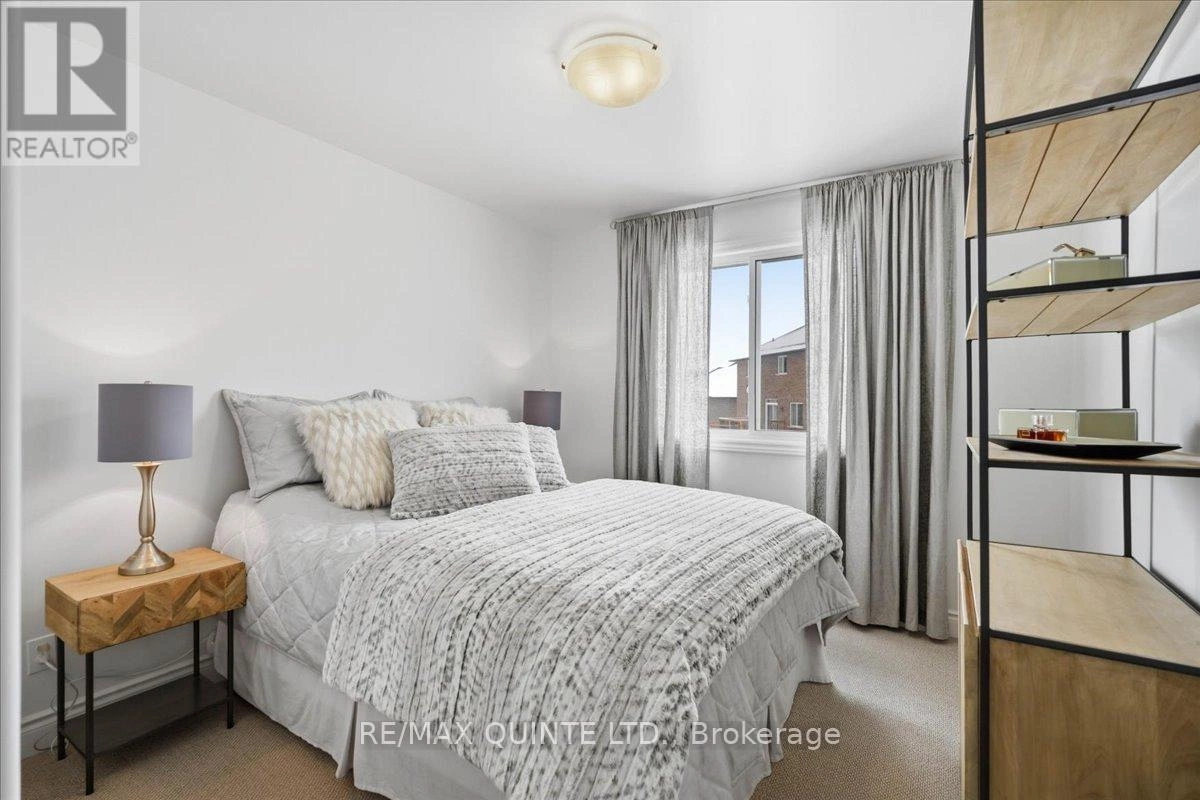 42 Kempton Avenue, Belleville, Ontario K8N 0E9 - Photo 22 - X12833580