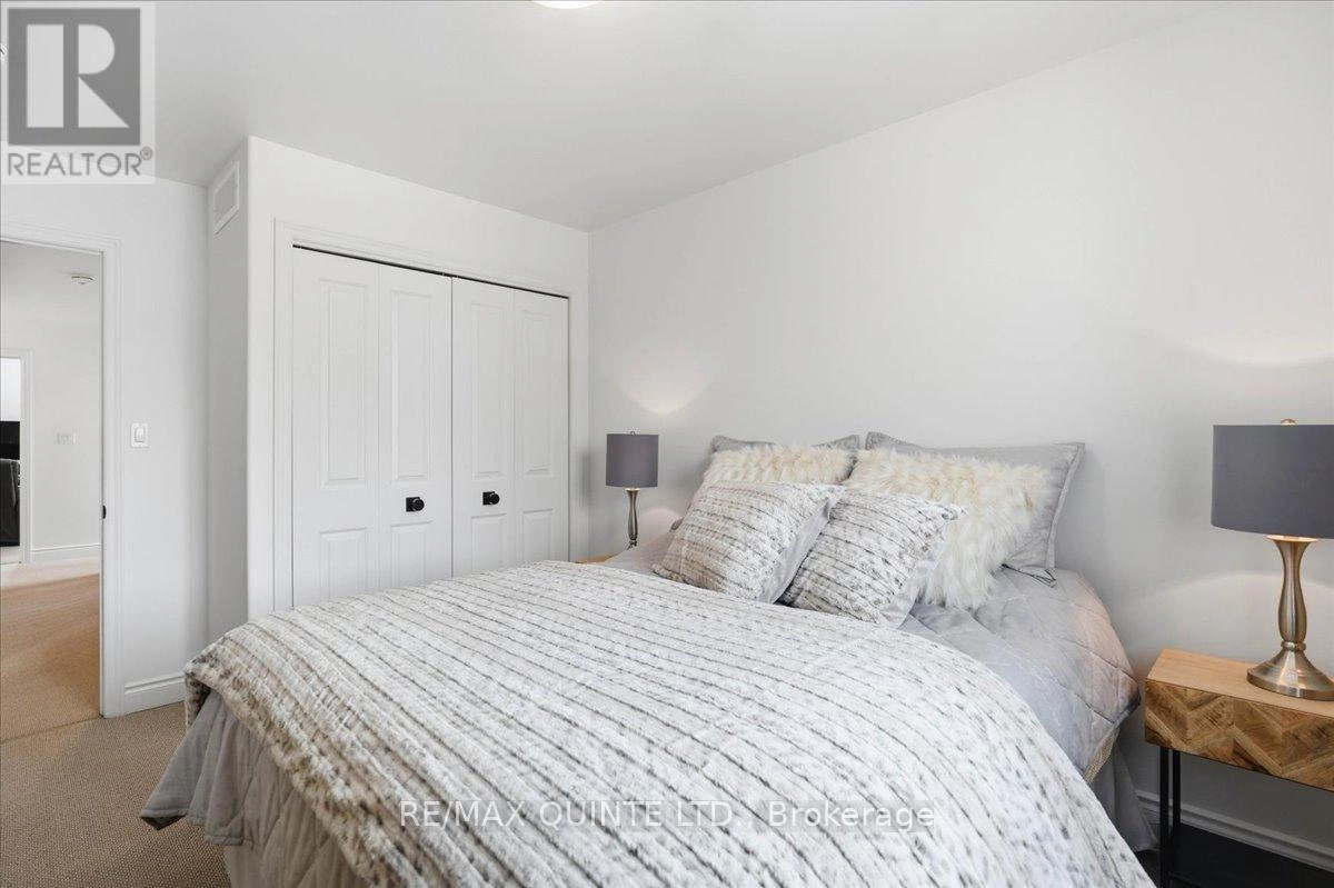 42 Kempton Avenue, Belleville, Ontario K8N 0E9 - Photo 23 - X12833580