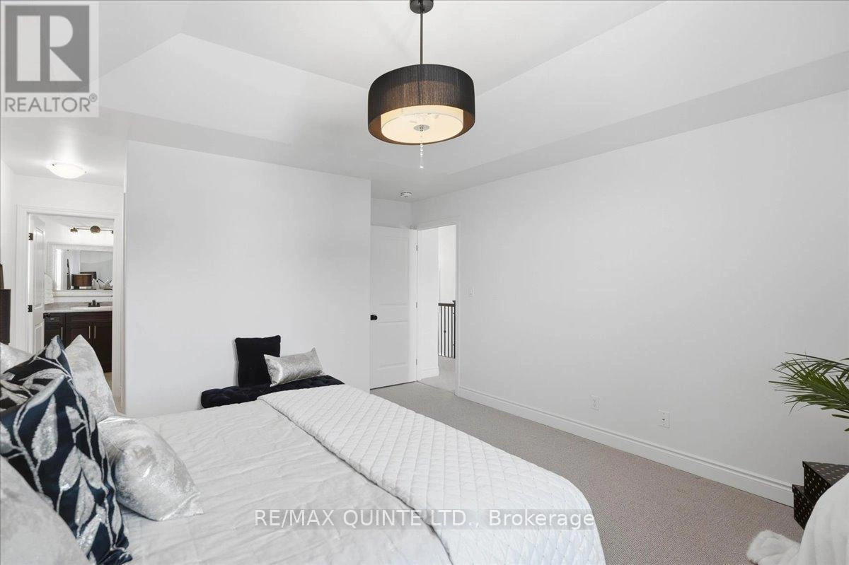 42 Kempton Avenue, Belleville, Ontario K8N 0E9 - Photo 26 - X12833580