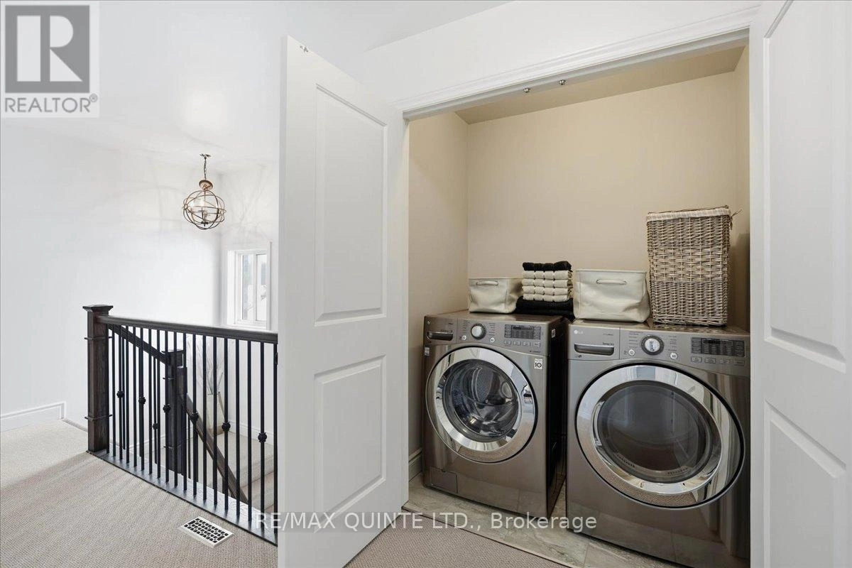 42 Kempton Avenue, Belleville, Ontario K8N 0E9 - Photo 31 - X12833580