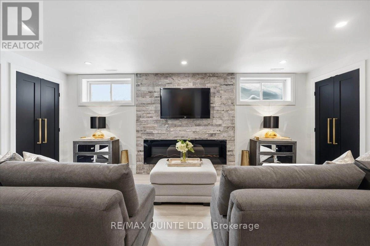 42 Kempton Avenue, Belleville, Ontario K8N 0E9 - Photo 32 - X12833580