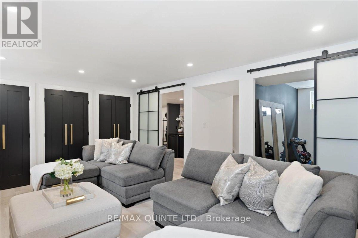 42 Kempton Avenue, Belleville, Ontario K8N 0E9 - Photo 34 - X12833580