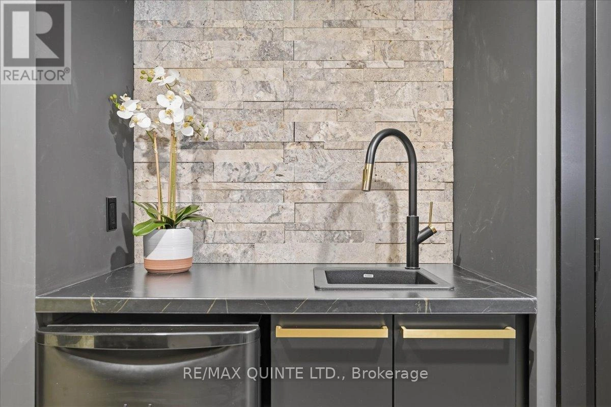 42 Kempton Avenue, Belleville, Ontario K8N 0E9 - Photo 37 - X12833580