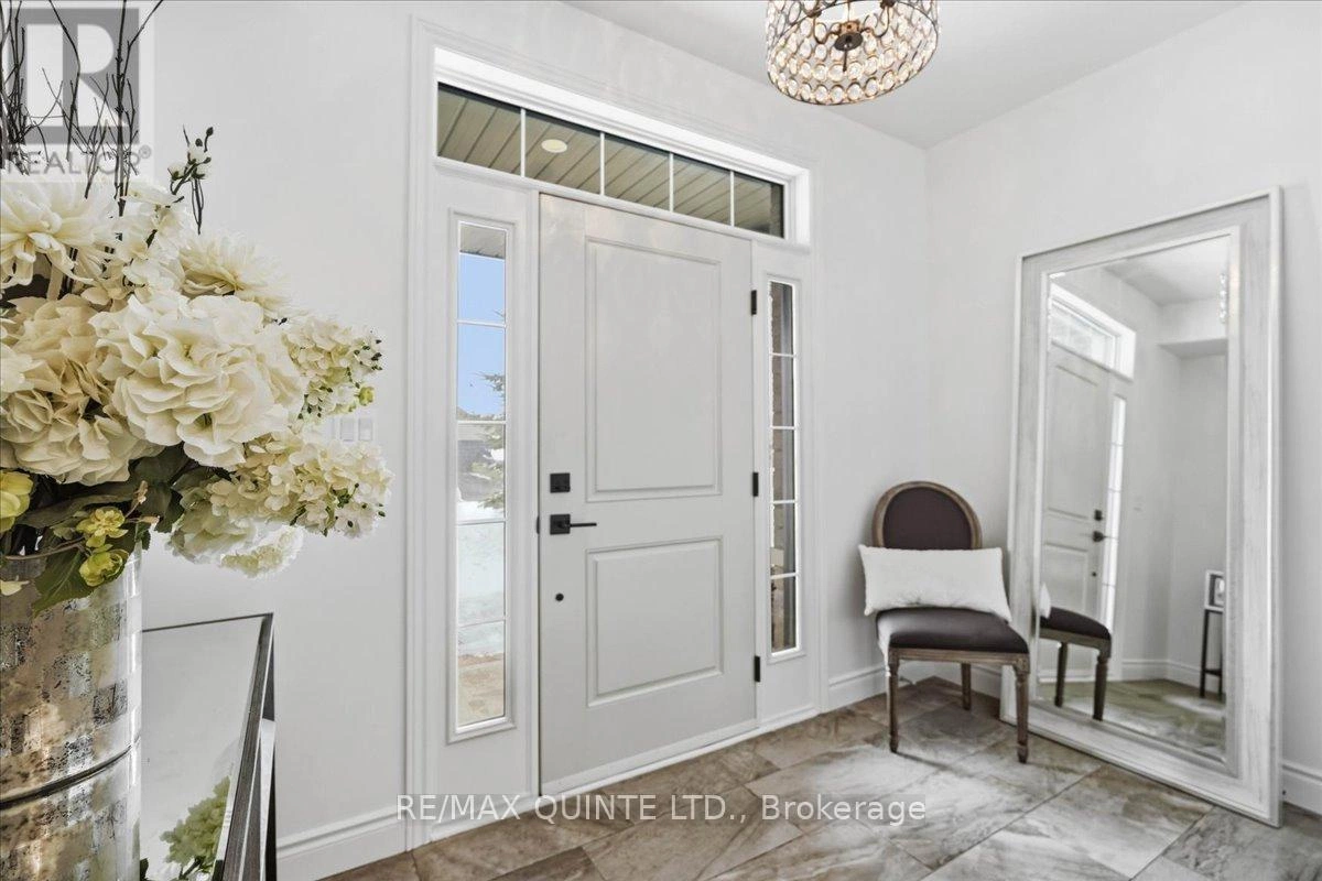 42 Kempton Avenue, Belleville, Ontario K8N 0E9 - Photo 4 - X12833580