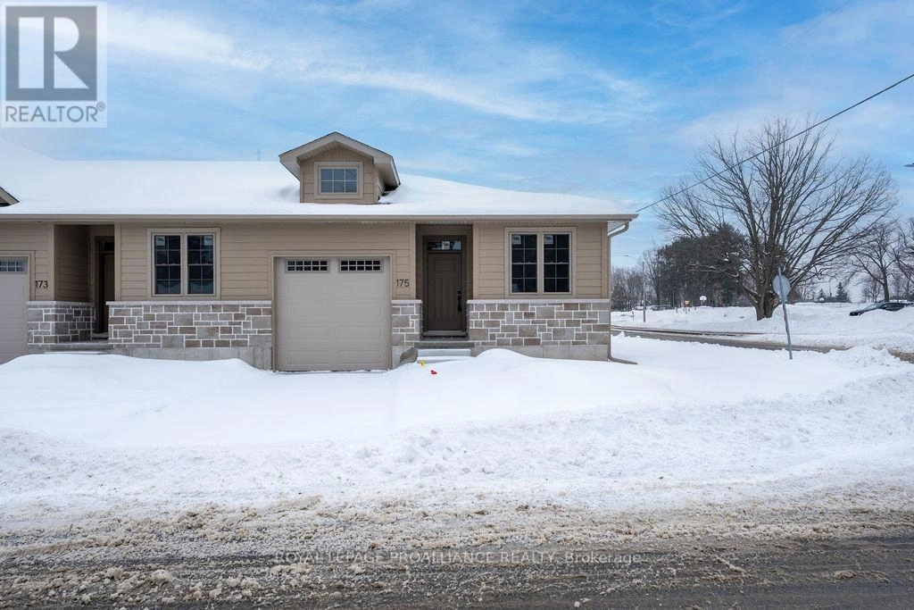 175 Pomeroy Avenue, Tweed, Ontario  K0K 3J0 - Photo 1 - X12840824