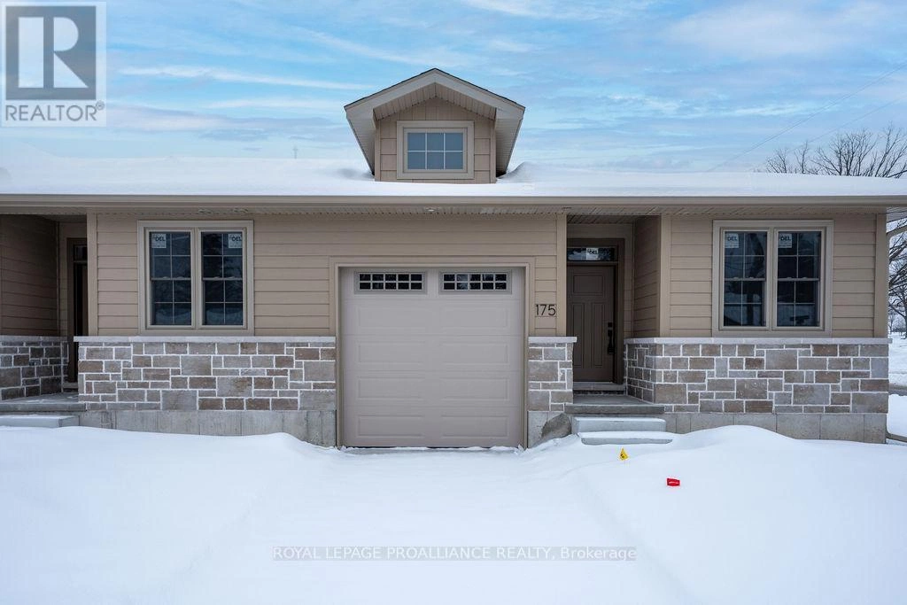 175 Pomeroy Avenue, Tweed, Ontario  K0K 3J0 - Photo 4 - X12840824