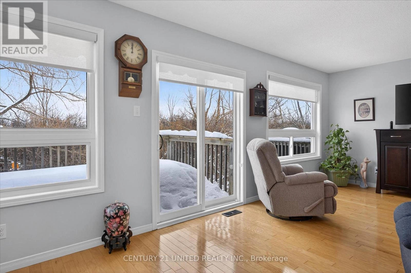 27 - 909 Wentworth Street, Peterborough, Ontario  K9J 8R7 - Photo 21 - X12848044