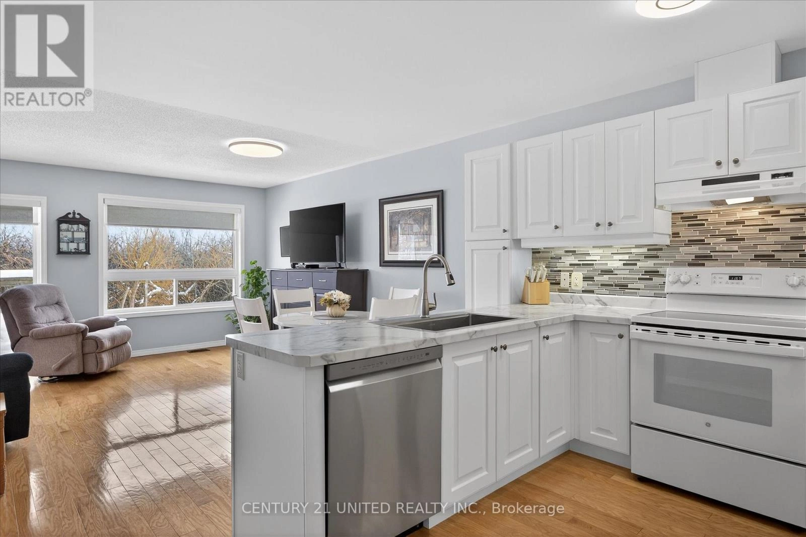 27 - 909 Wentworth Street, Peterborough, Ontario  K9J 8R7 - Photo 8 - X12848044