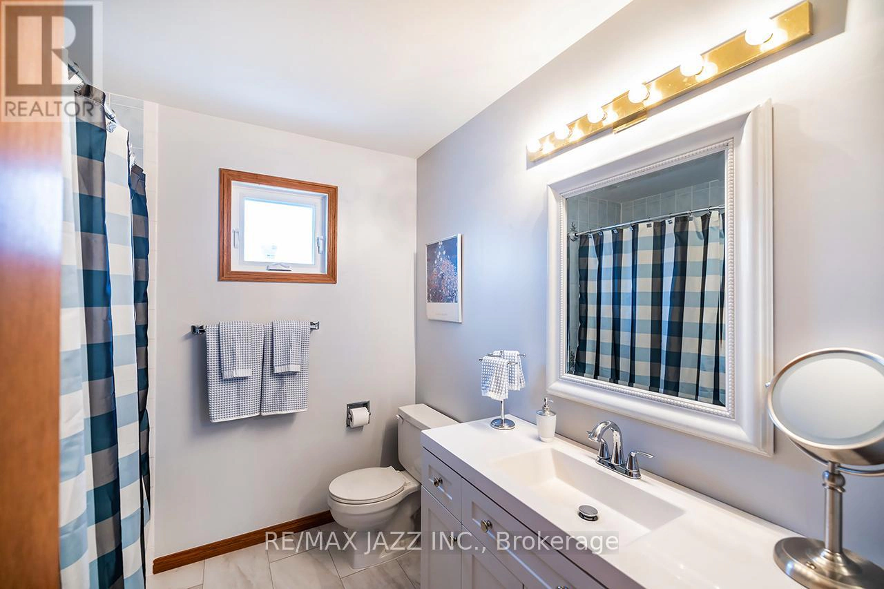 81 Burgby Avenue, Brampton, Ontario  L6X 3E2 - Photo 32 - W12868248