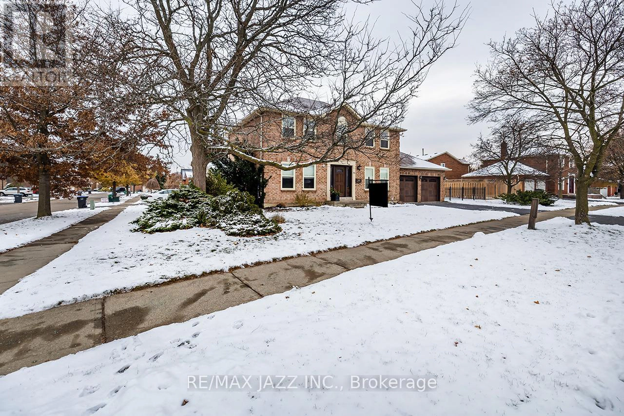 81 Burgby Avenue, Brampton, Ontario  L6X 3E2 - Photo 5 - W12868248