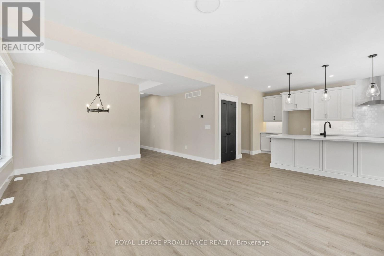 30 Hollingsworth Street, Cramahe, Ontario K0K 1S0 - Photo 13 - X12421412