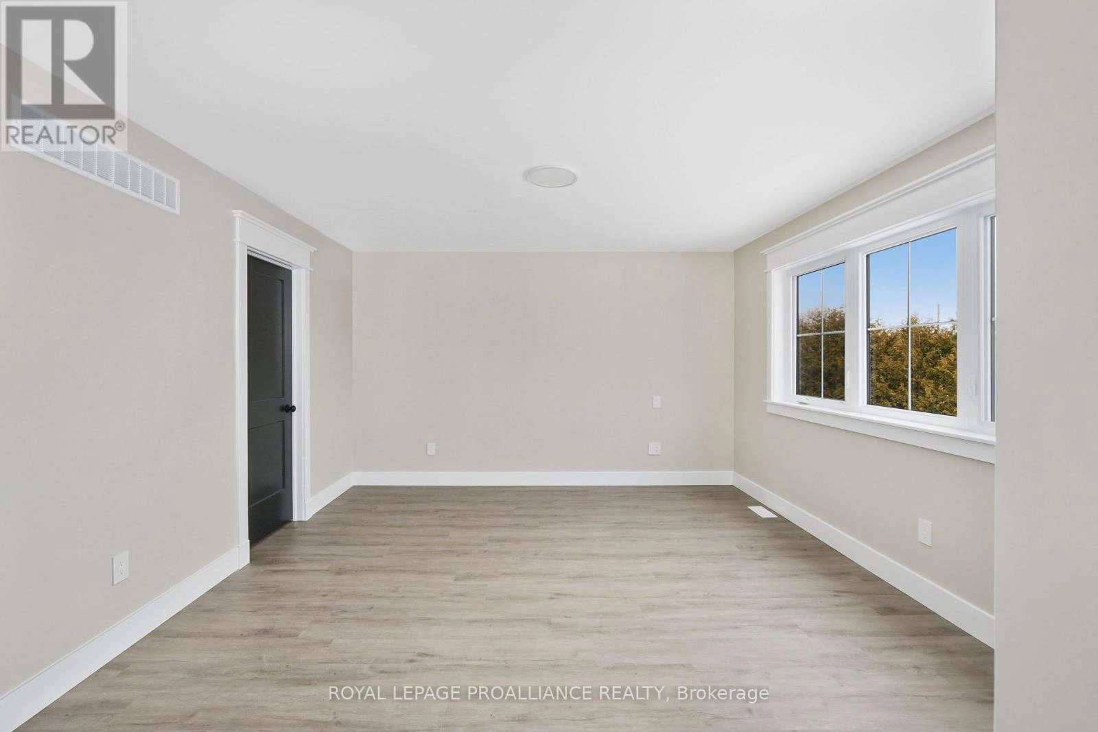 30 Hollingsworth Street, Cramahe, Ontario K0K 1S0 - Photo 40 - X12421412