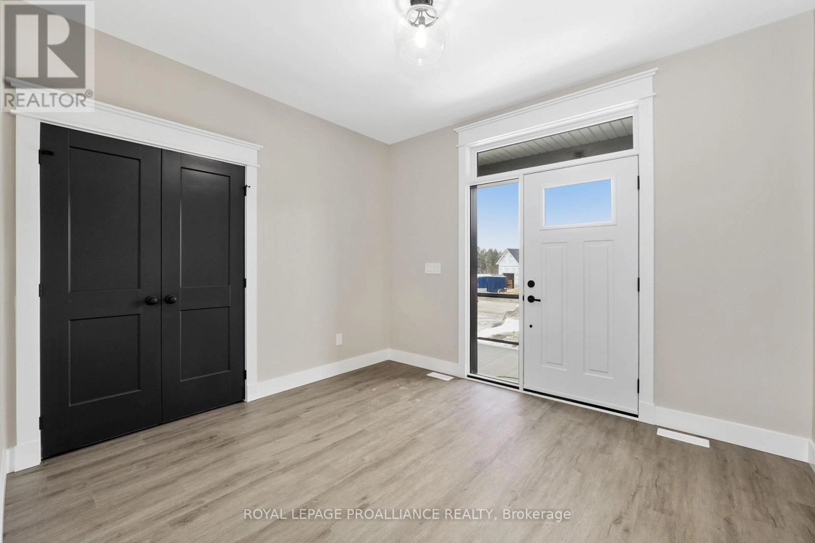 30 Hollingsworth Street, Cramahe, Ontario K0K 1S0 - Photo 6 - X12421412