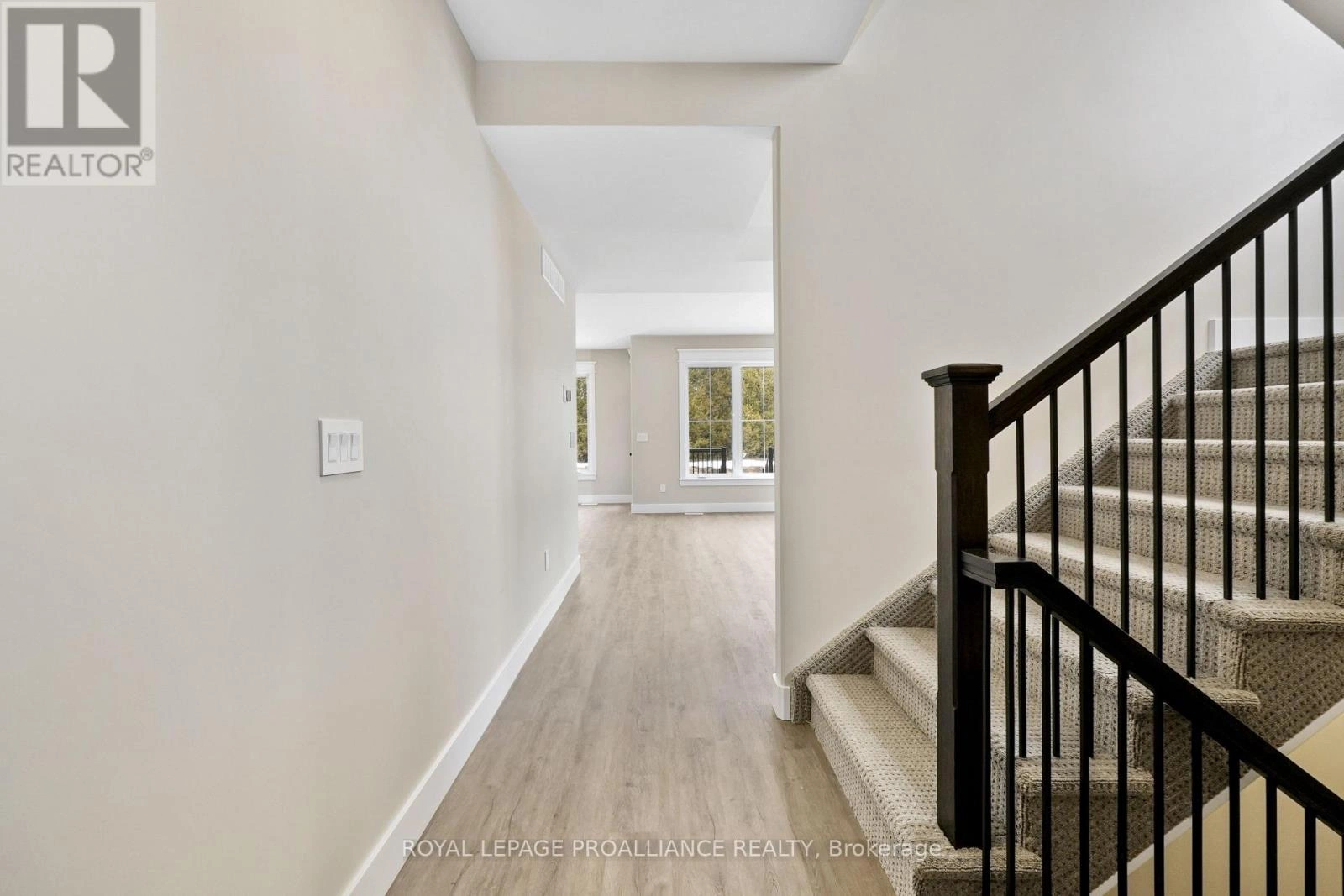 30 Hollingsworth Street, Cramahe, Ontario K0K 1S0 - Photo 8 - X12421412