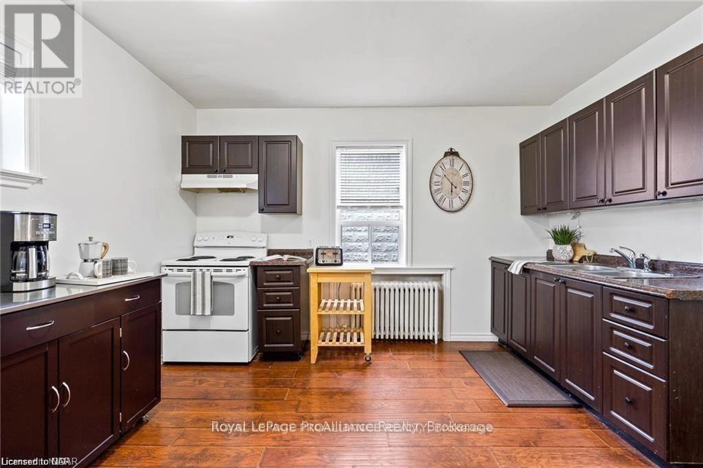 Main - 5654 Desson Avenue, Niagara Falls, Ontario L2G 3T2 - Photo 11 - X12845024