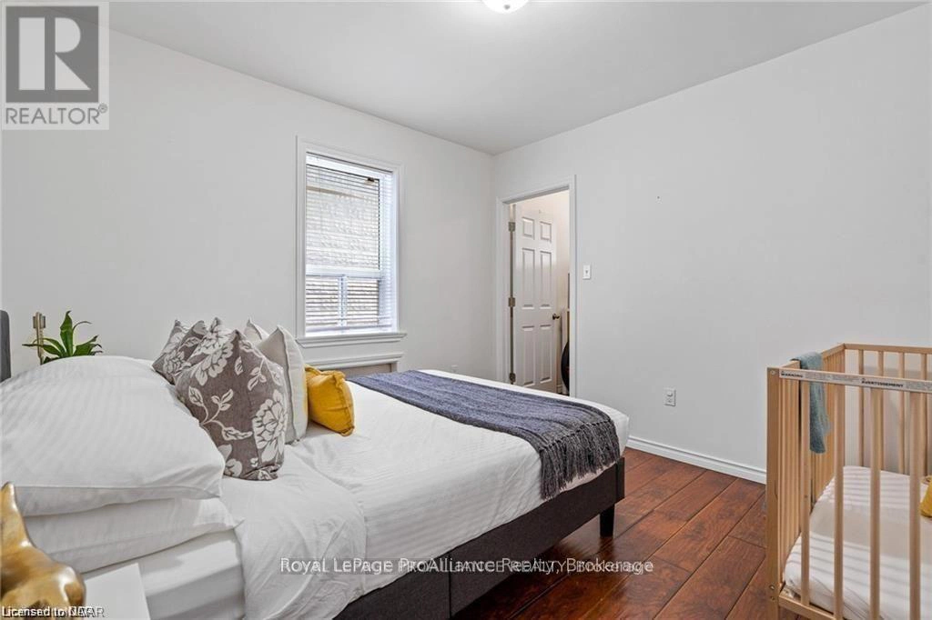 Main - 5654 Desson Avenue, Niagara Falls, Ontario L2G 3T2 - Photo 12 - X12845024