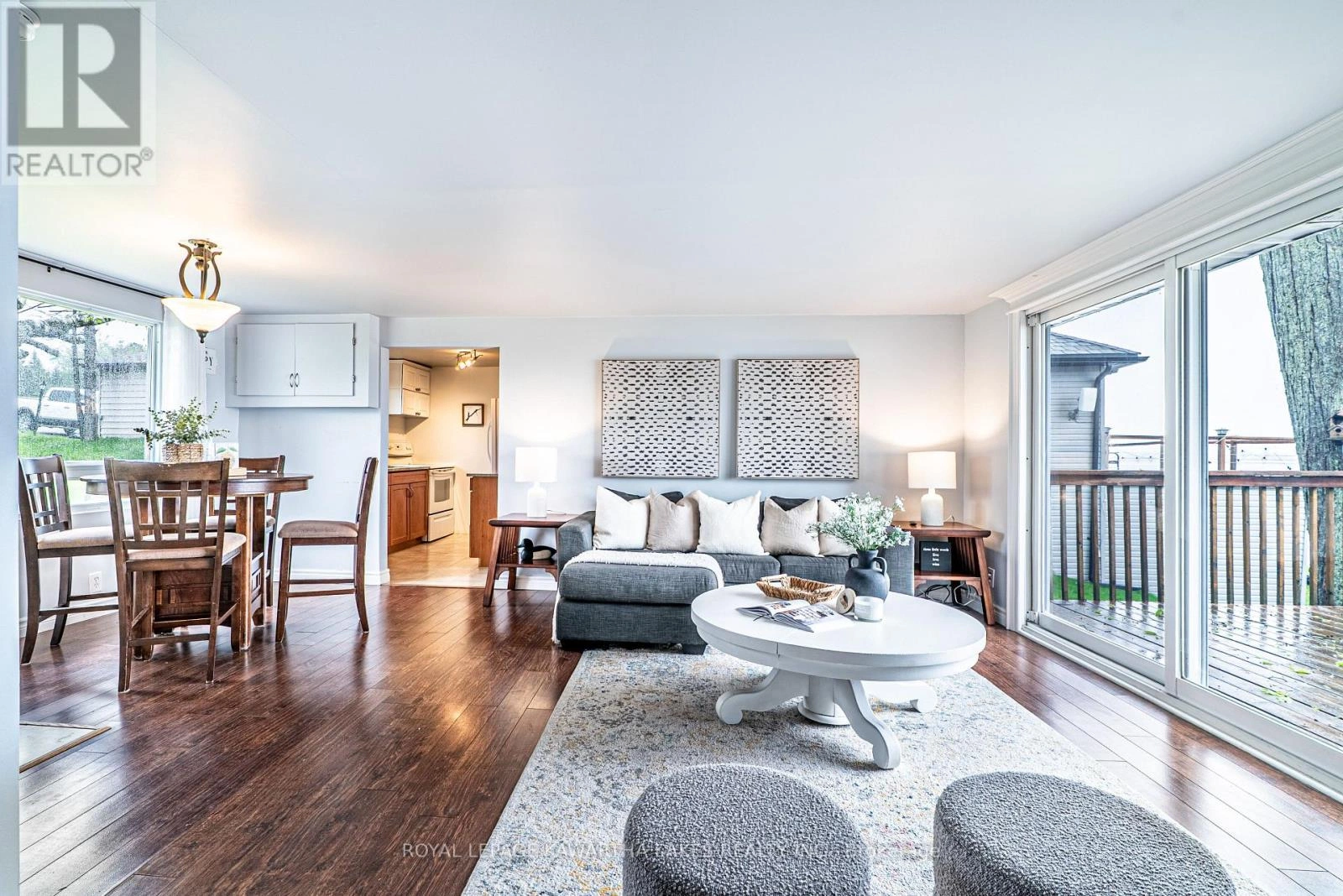 215 Snug Harbour Road, Kawartha Lakes, Ontario K9V 4R6 - Photo 15 - X12879588