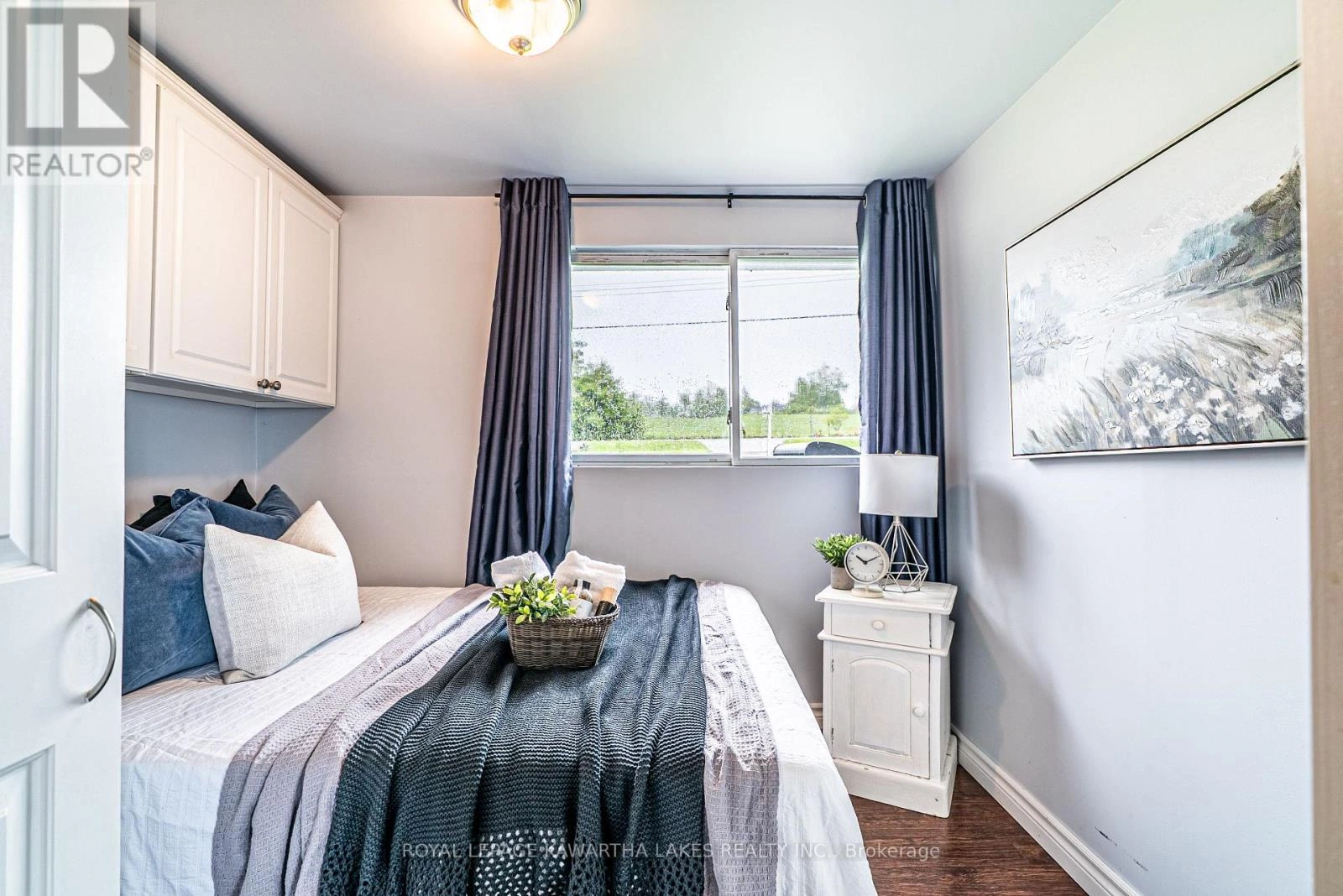 215 Snug Harbour Road, Kawartha Lakes, Ontario K9V 4R6 - Photo 19 - X12879588