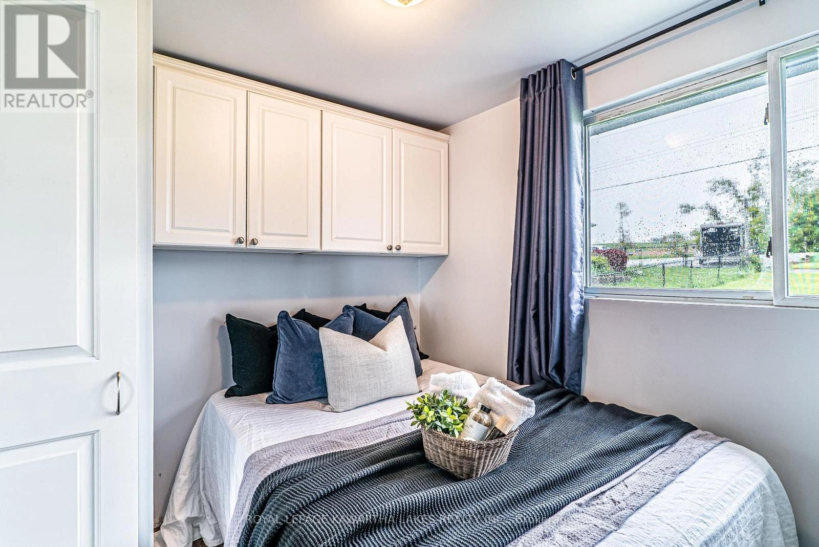 215 Snug Harbour Road, Kawartha Lakes, Ontario K9V 4R6 - Photo 20 - X12879588