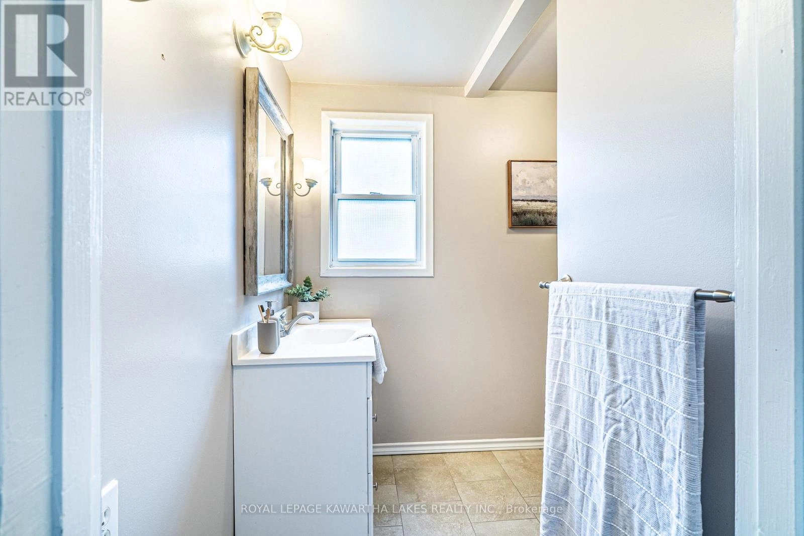 215 Snug Harbour Road, Kawartha Lakes, Ontario K9V 4R6 - Photo 23 - X12879588