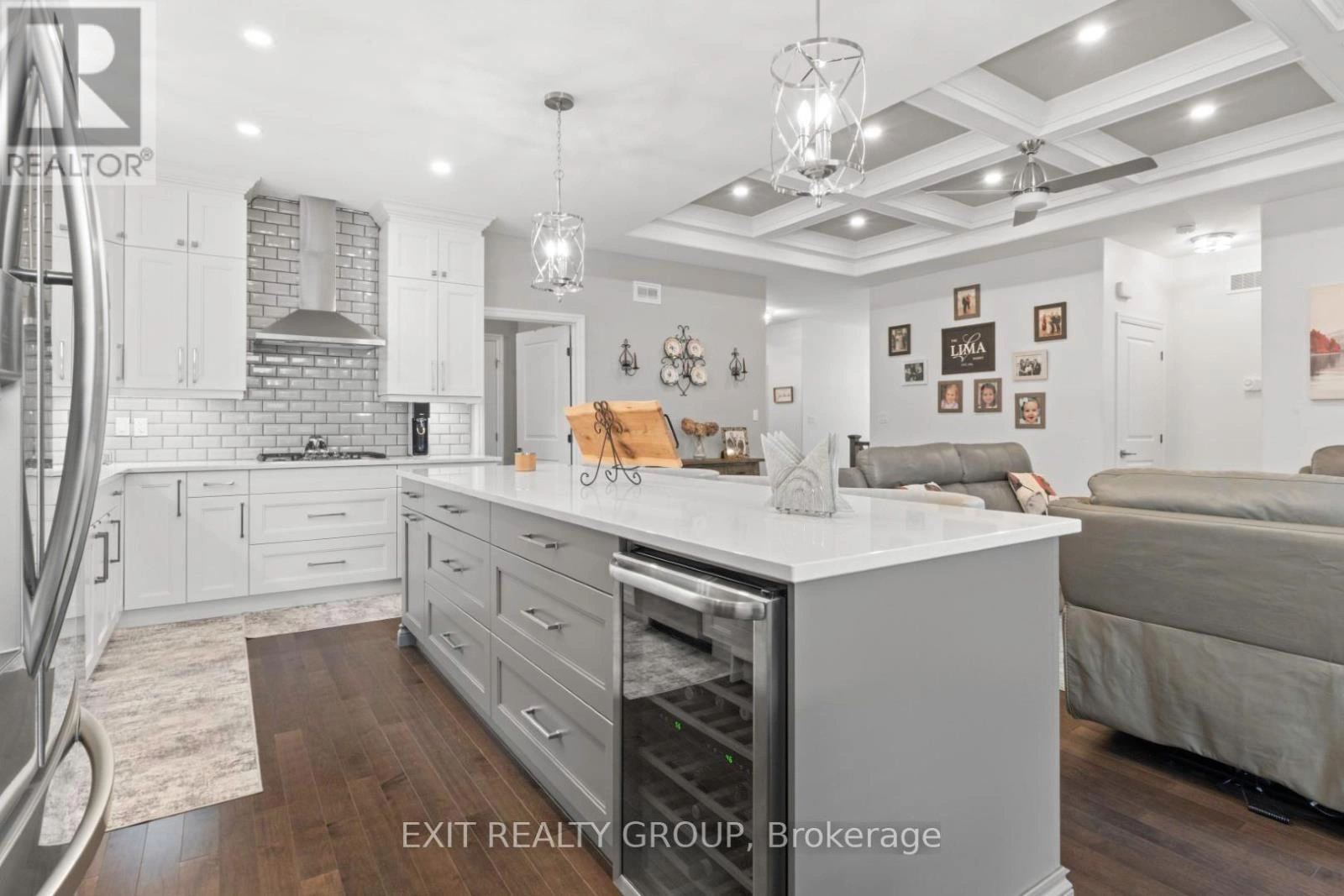 86 Essex Drive, Belleville, Ontario  K8N 0J1 - Photo 7 - X12666386