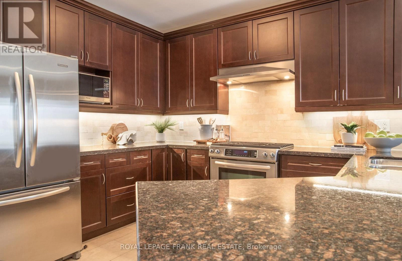 2309 Wuthering Heights Way, Oakville, Ontario  L6M 0E7 - Photo 19 - W12890052