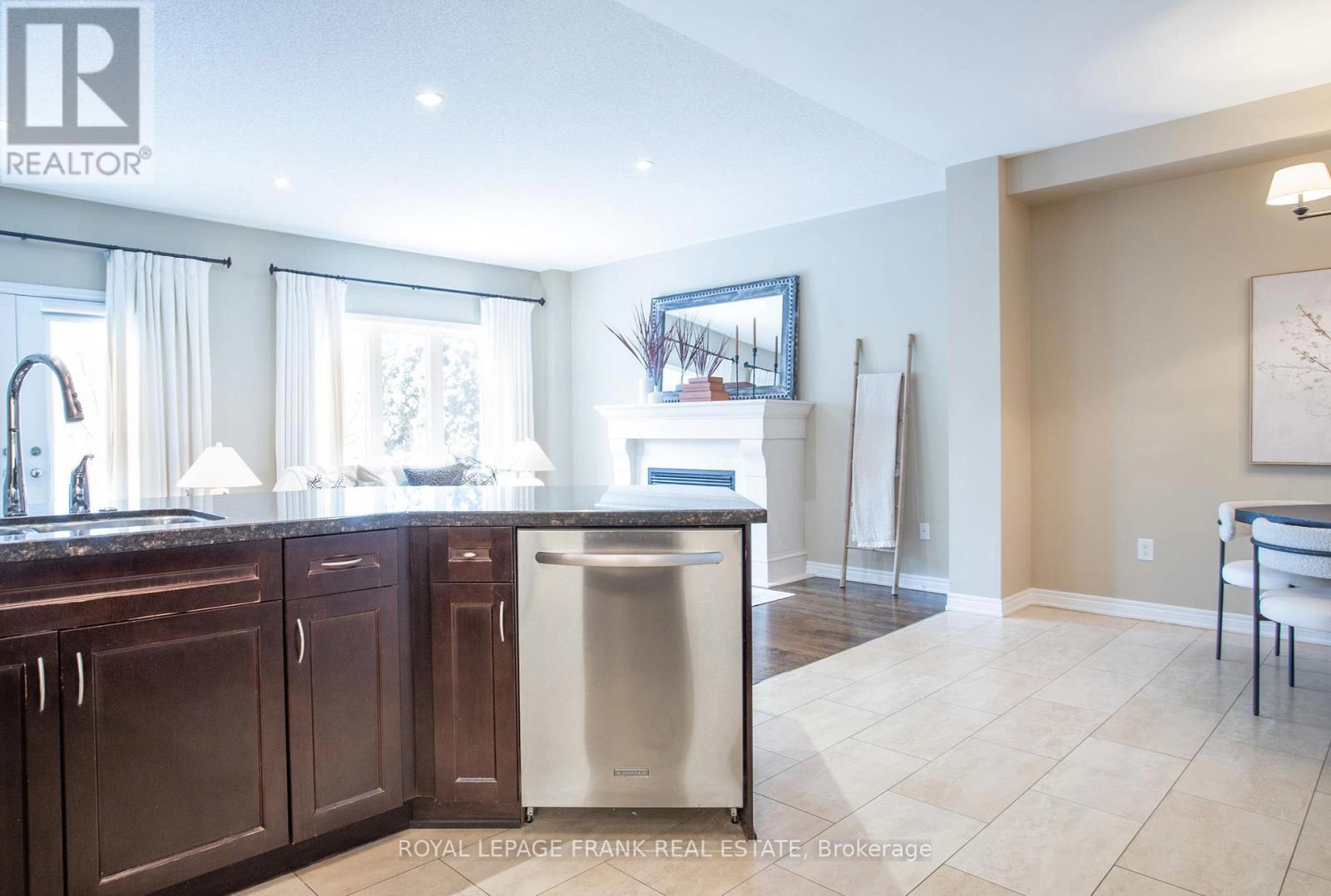 2309 Wuthering Heights Way, Oakville, Ontario  L6M 0E7 - Photo 21 - W12890052