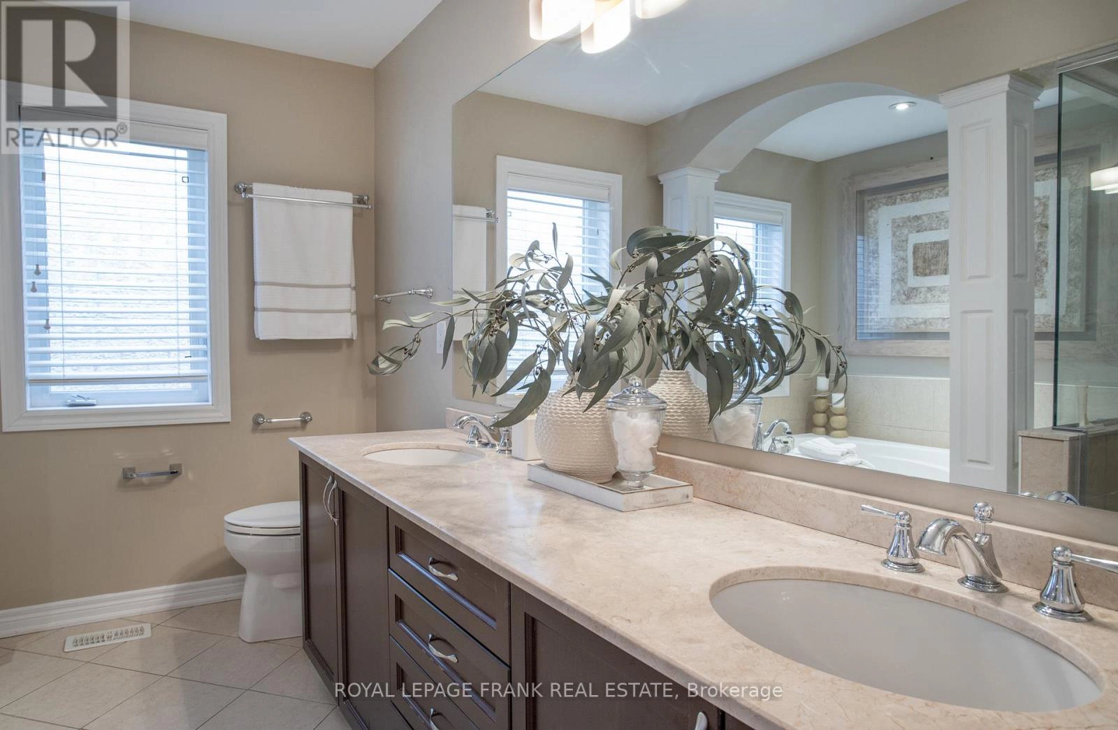 2309 Wuthering Heights Way, Oakville, Ontario  L6M 0E7 - Photo 29 - W12890052