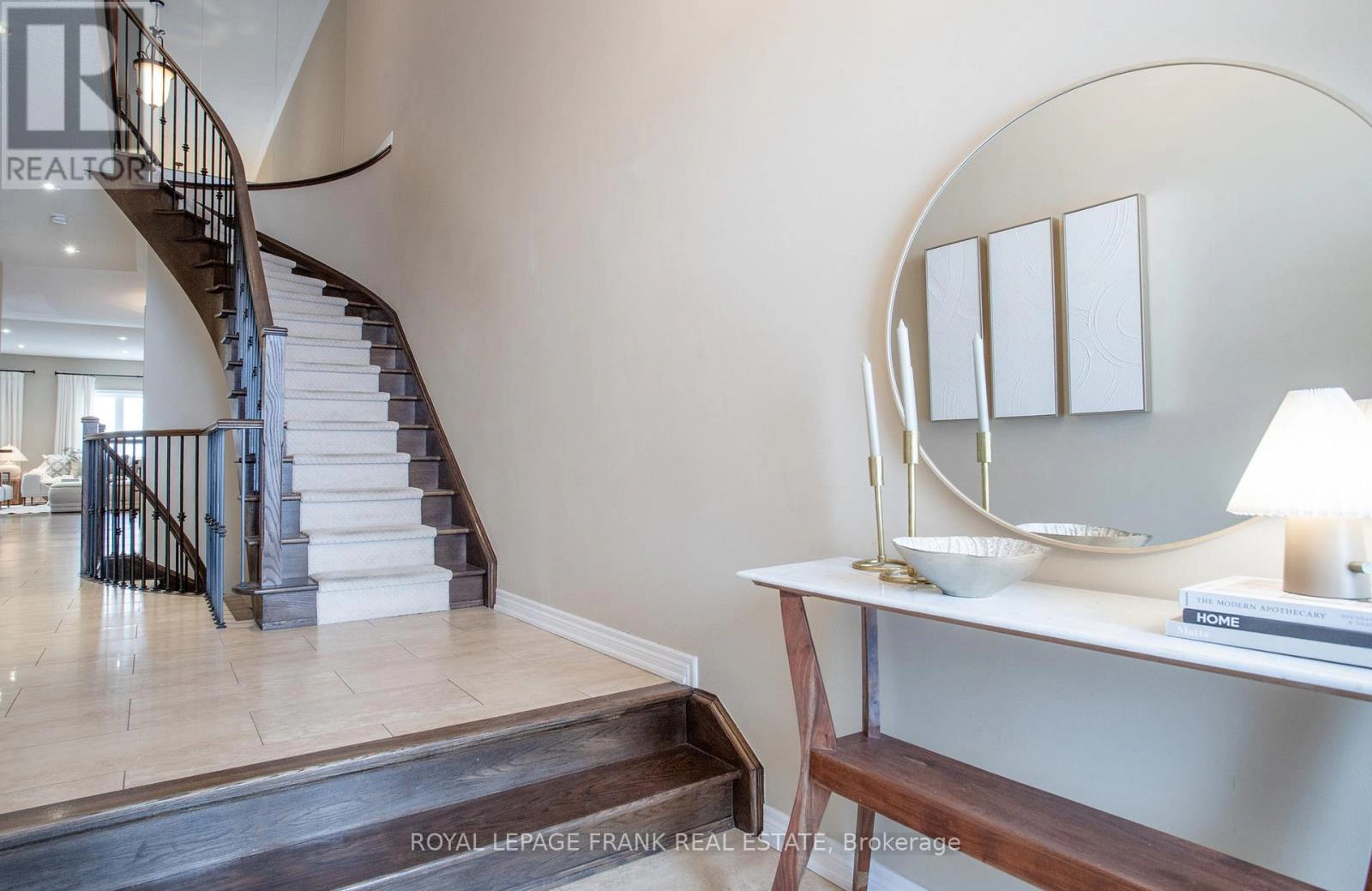 2309 Wuthering Heights Way, Oakville, Ontario  L6M 0E7 - Photo 4 - W12890052