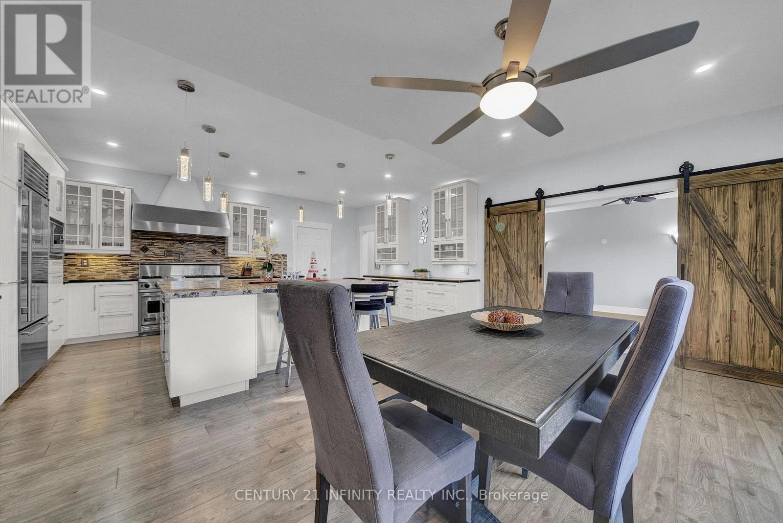 222 Southcrest Drive, Kawartha Lakes, Ontario  L0C 1G0 - Photo 11 - X12909140