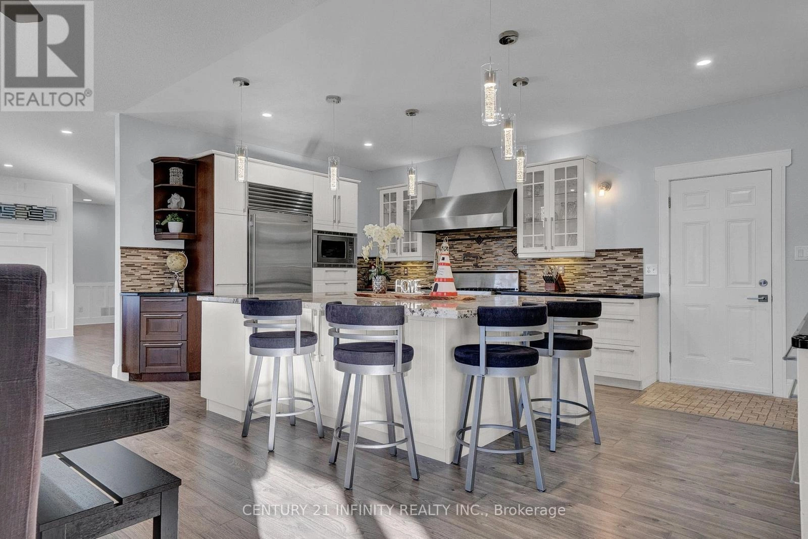 222 Southcrest Drive, Kawartha Lakes, Ontario  L0C 1G0 - Photo 13 - X12909140