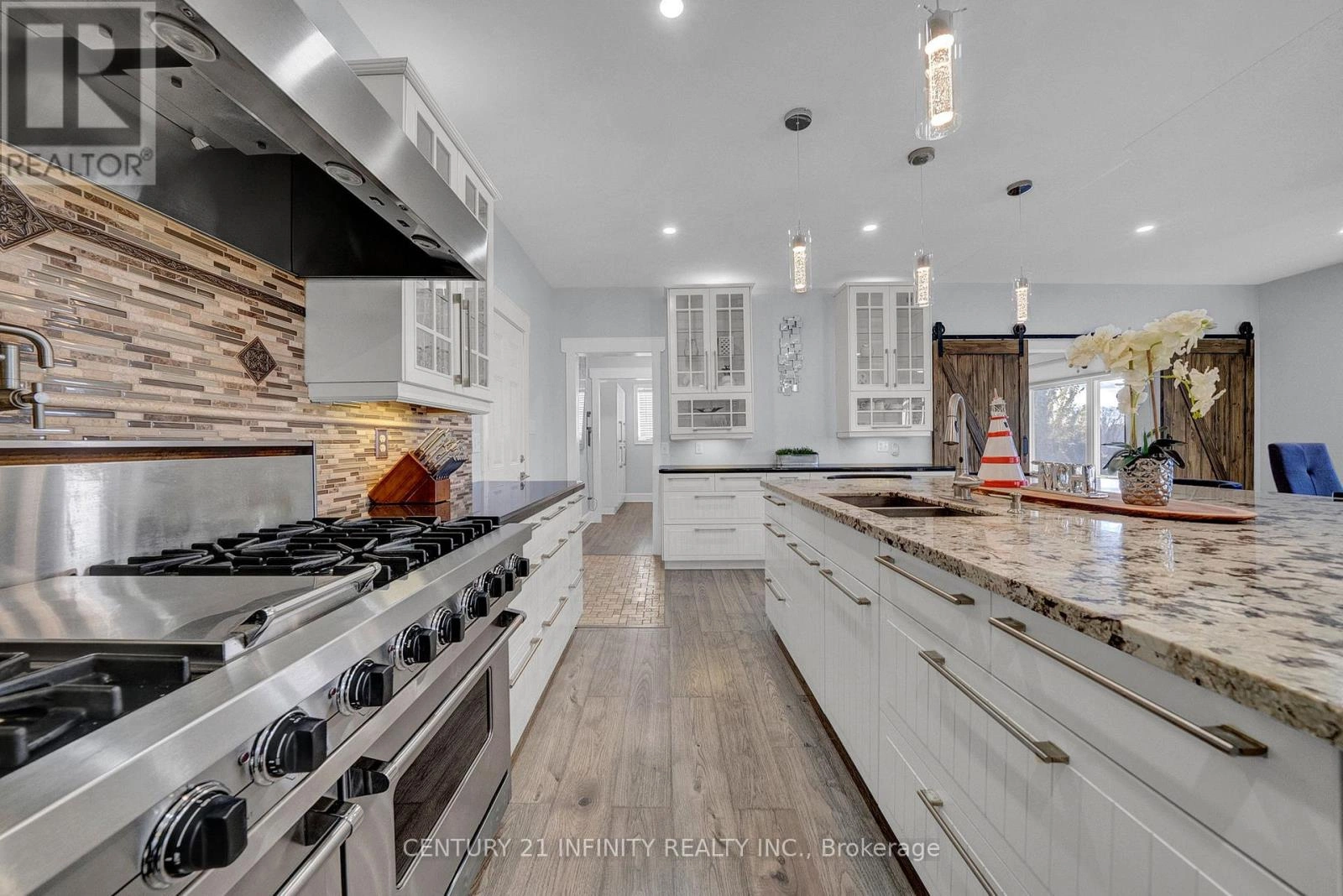 222 Southcrest Drive, Kawartha Lakes, Ontario  L0C 1G0 - Photo 15 - X12909140