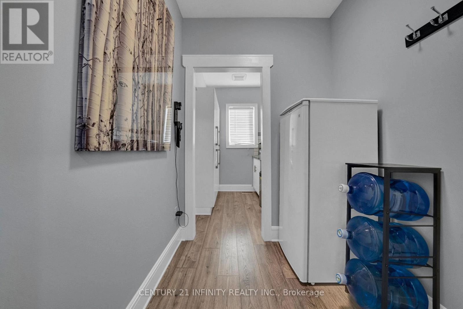 222 Southcrest Drive, Kawartha Lakes, Ontario  L0C 1G0 - Photo 16 - X12909140