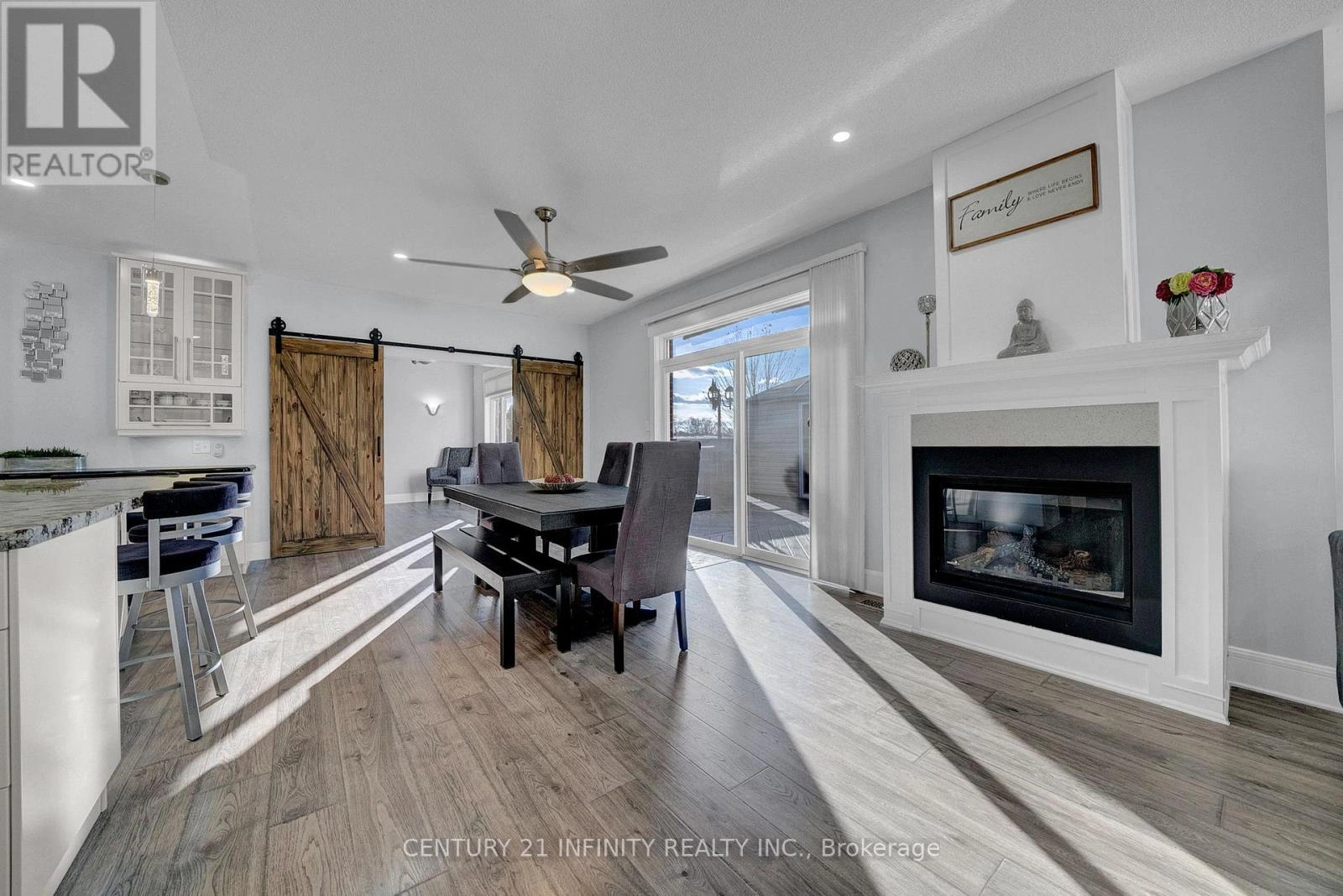 222 Southcrest Drive, Kawartha Lakes, Ontario  L0C 1G0 - Photo 18 - X12909140