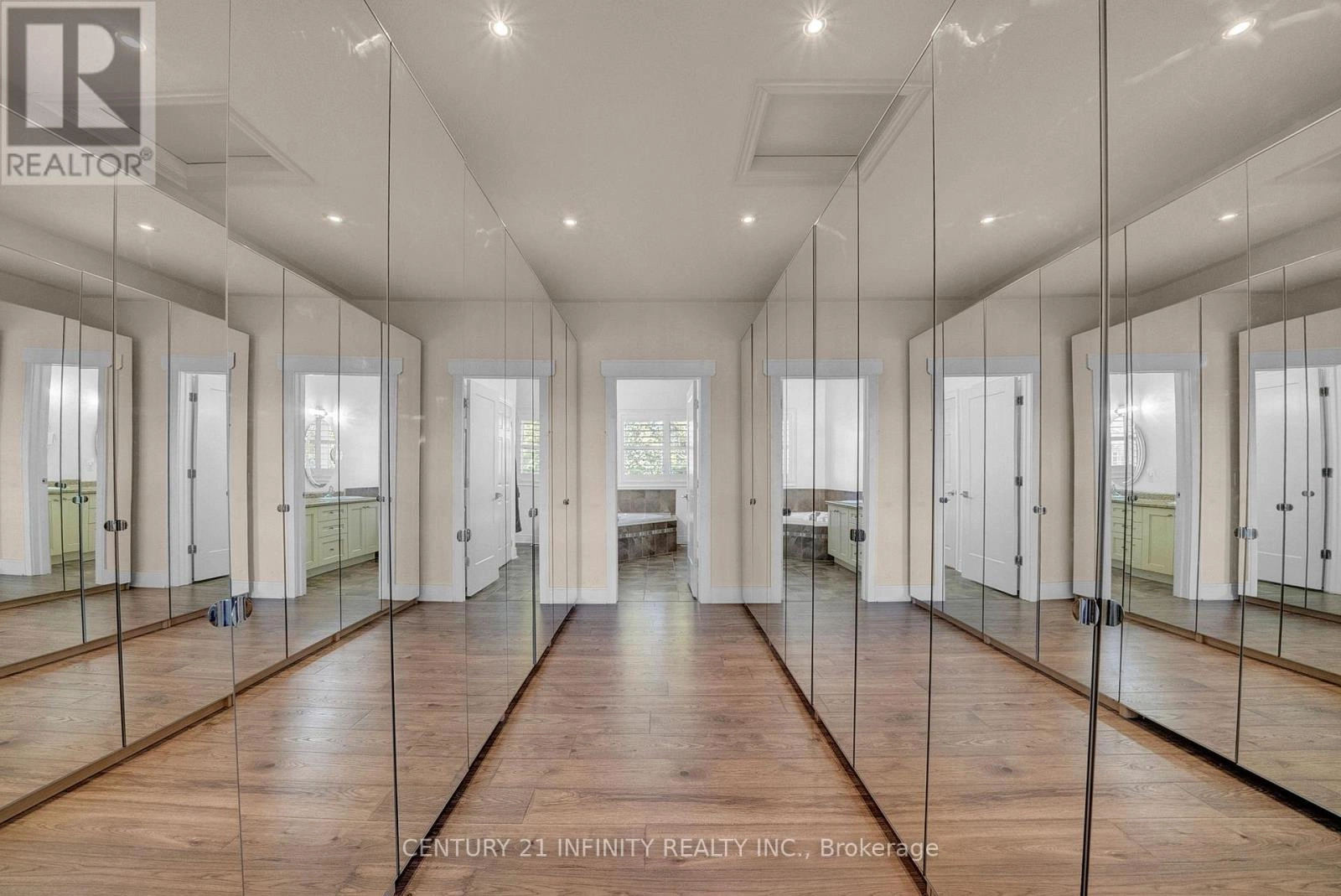 222 Southcrest Drive, Kawartha Lakes, Ontario  L0C 1G0 - Photo 23 - X12909140